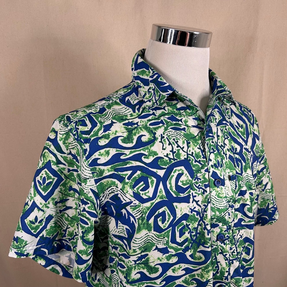 Columbia PFG Medium Vented Fishing Shirt Blue Green Tribal Fish Print Mens